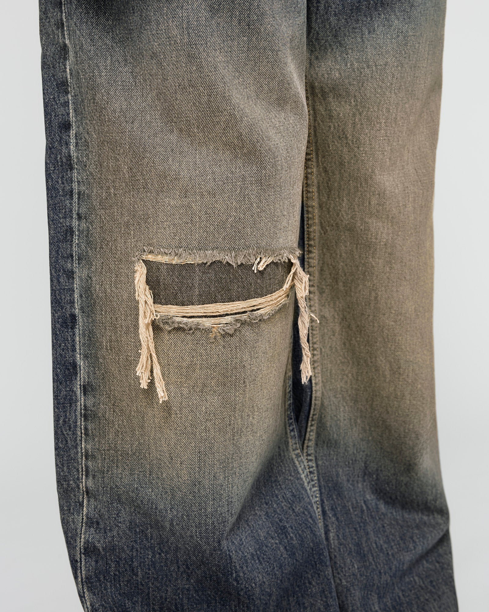 Knee Cut Baggy Denim