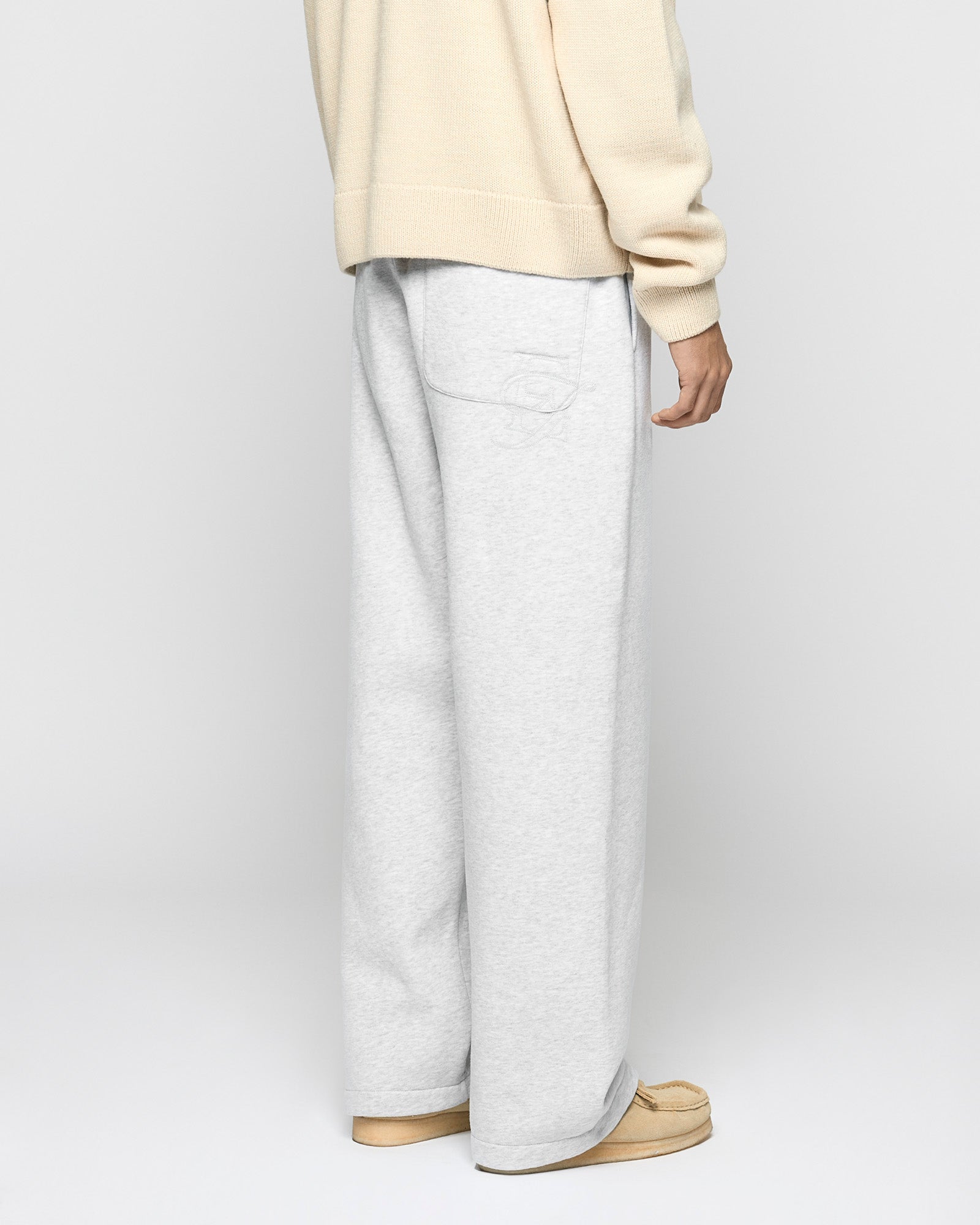 Contrast Embroidered Wide Sweatpants