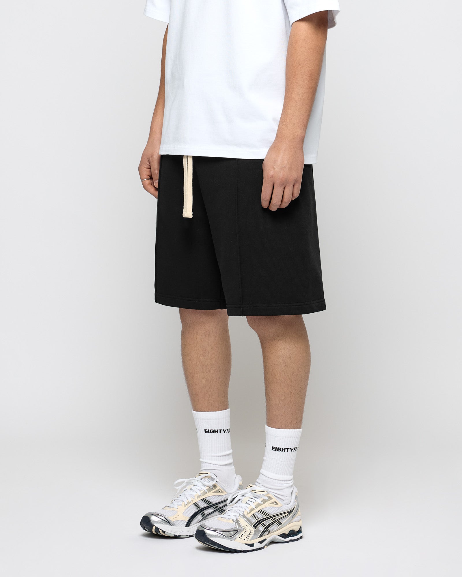 Pleated sweat shorts