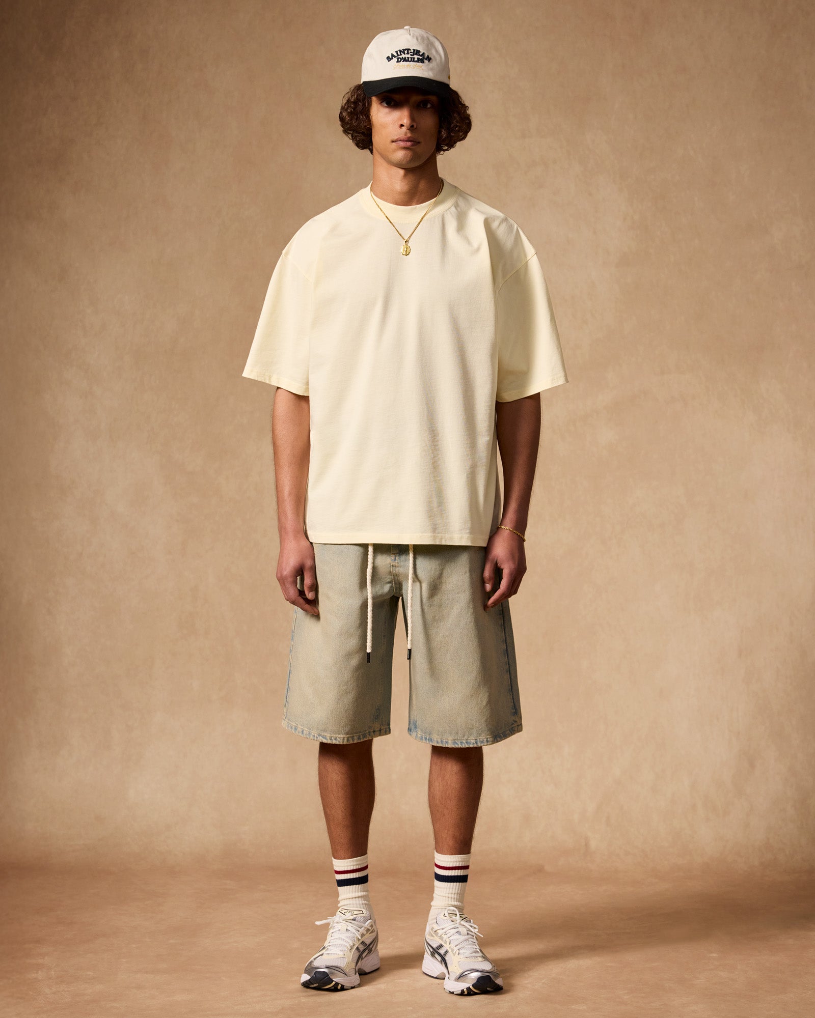 Distressed Baggy Jorts