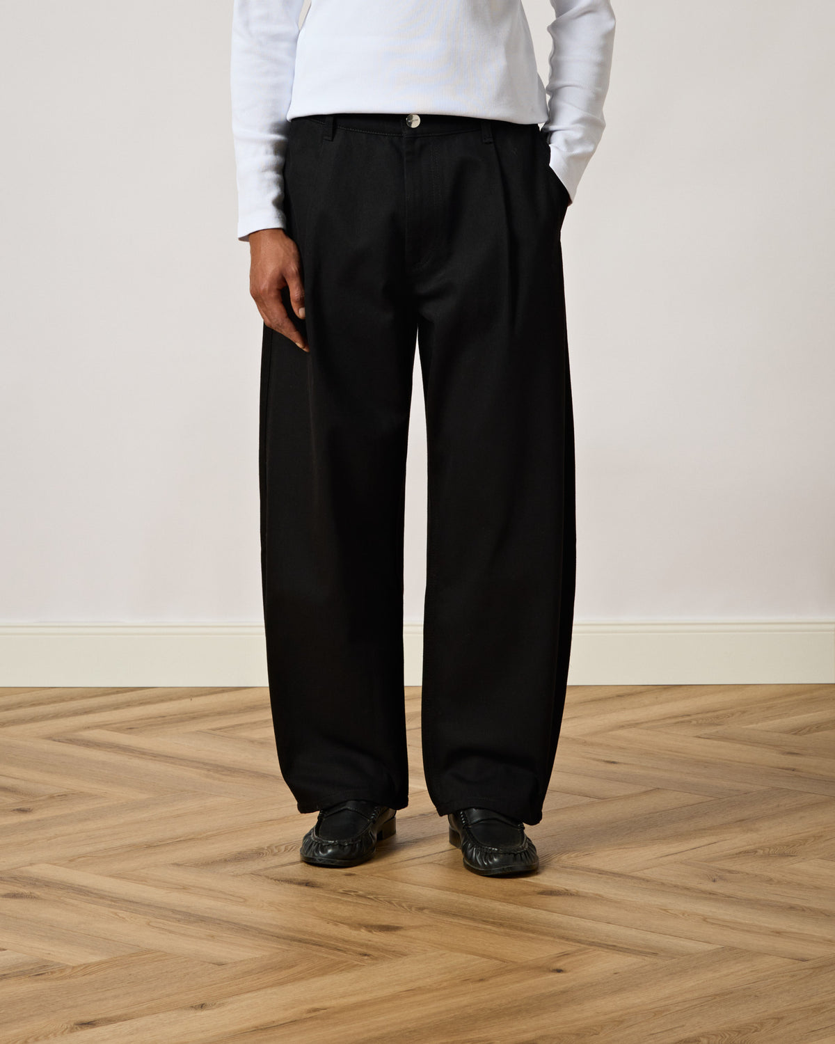 Barrel Fit Denim